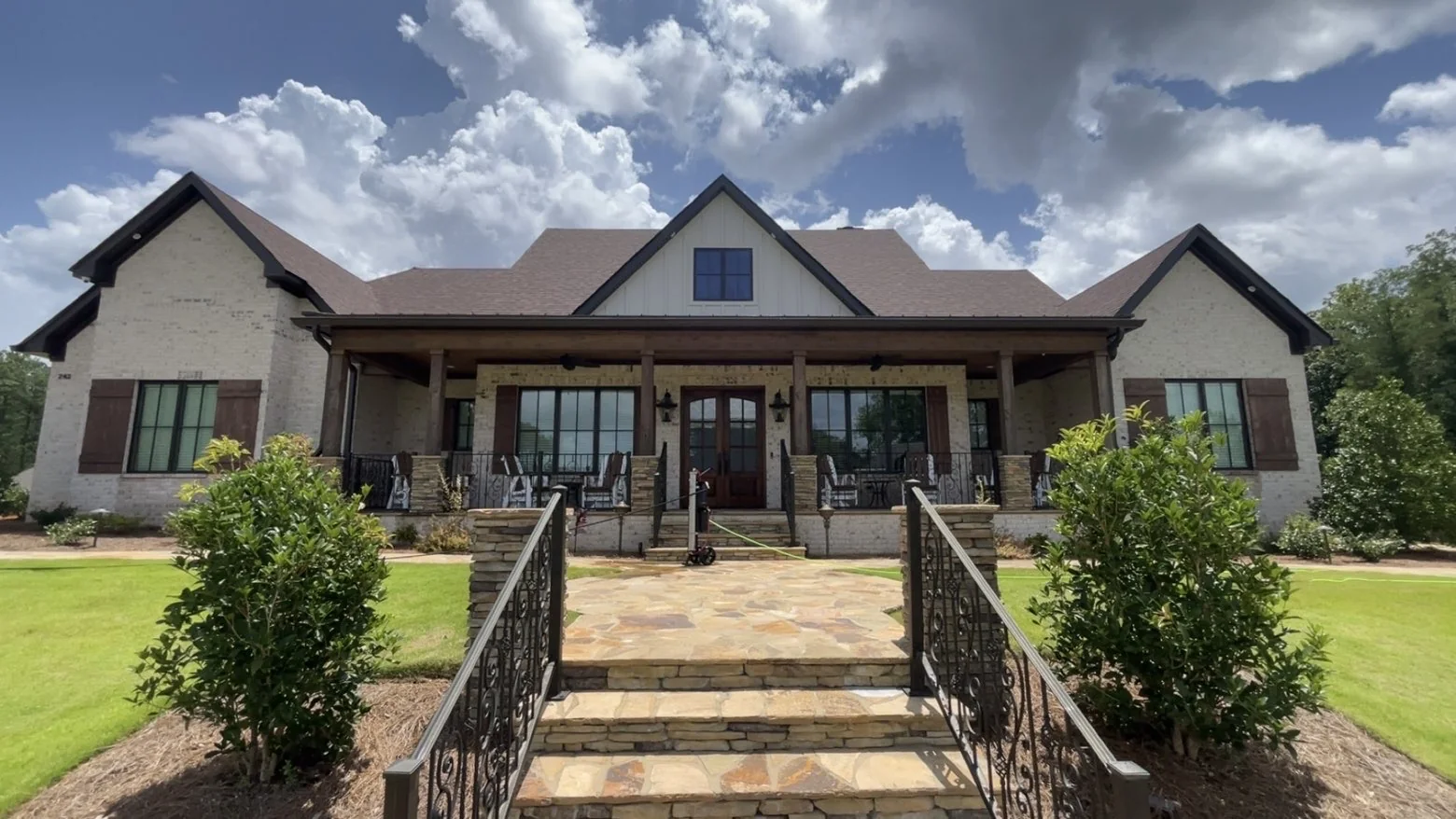 Large Auburn-area home after exterior cleaning service